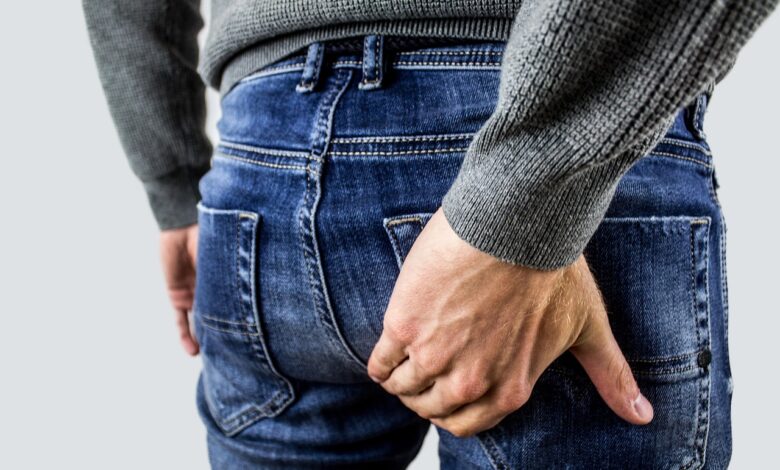 what does a hemorrhoid look like